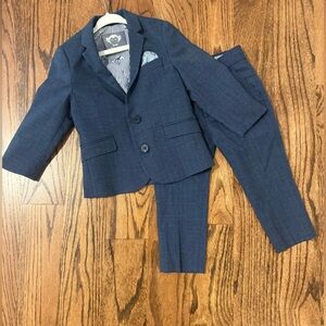 Appaman Boys' Stretchy Mod Suit w/ Pocket Square - 3T